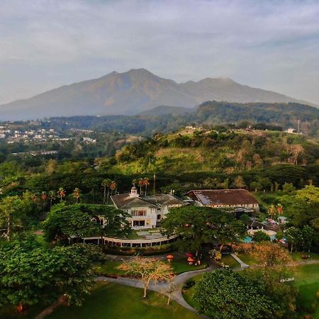 Taman Dayu Golf Club And Resort Prigen Luaran gambar