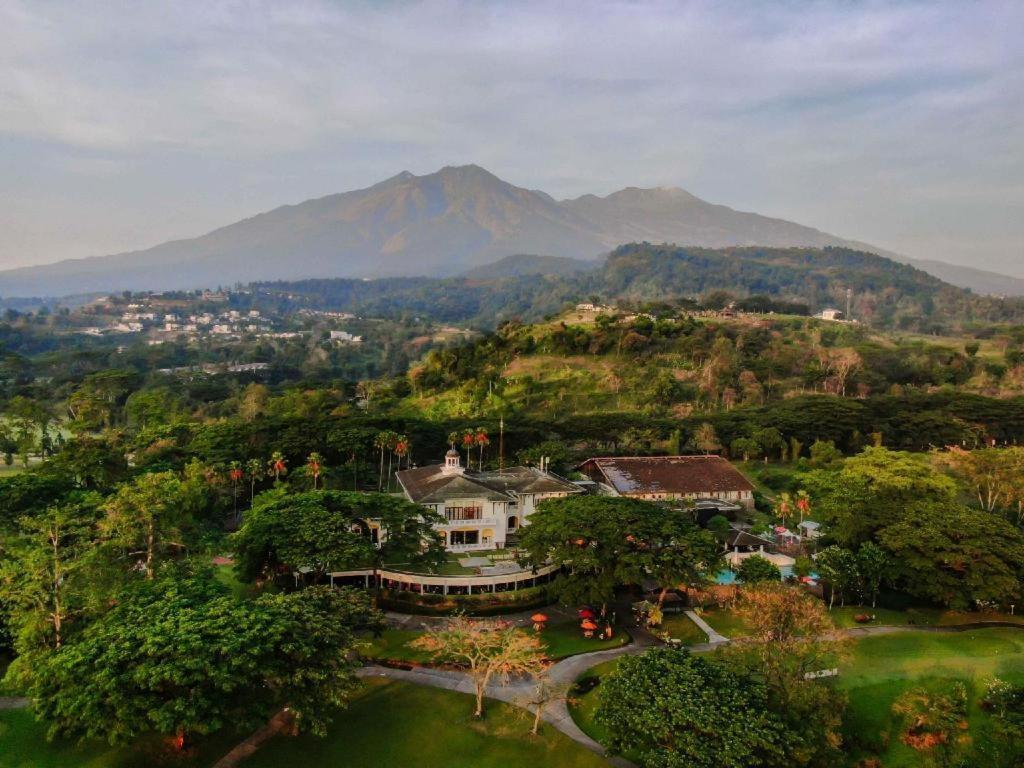 Taman Dayu Golf Club And Resort Prigen Luaran gambar