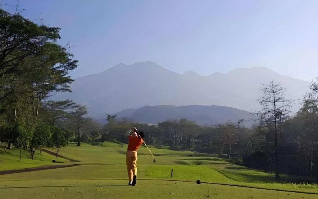 Taman Dayu Golf Club And Resort Prigen Luaran gambar