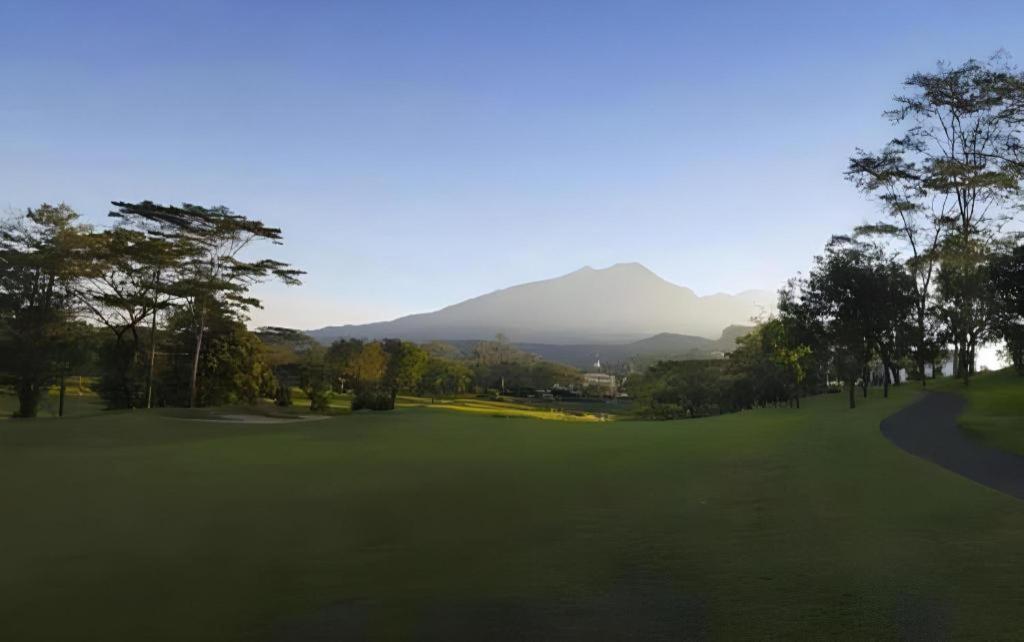 Taman Dayu Golf Club And Resort Prigen Luaran gambar