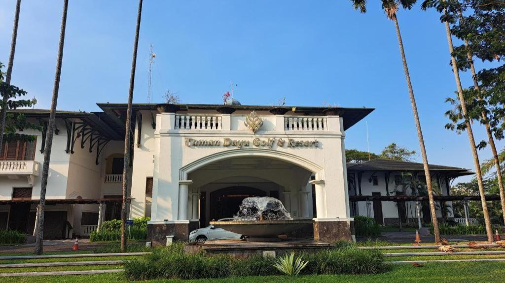 Taman Dayu Golf Club And Resort Prigen Luaran gambar
