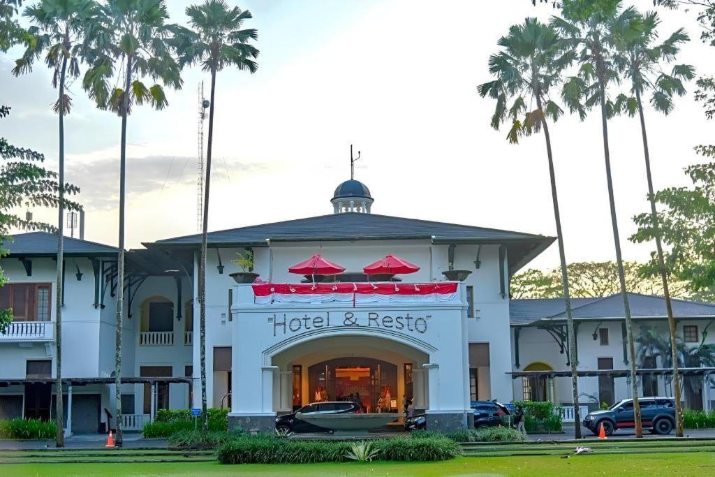 Taman Dayu Golf Club And Resort Prigen Luaran gambar