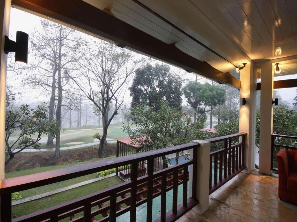 Taman Dayu Golf Club And Resort Prigen Luaran gambar