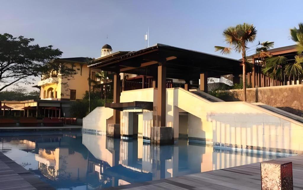 Taman Dayu Golf Club And Resort Prigen Luaran gambar